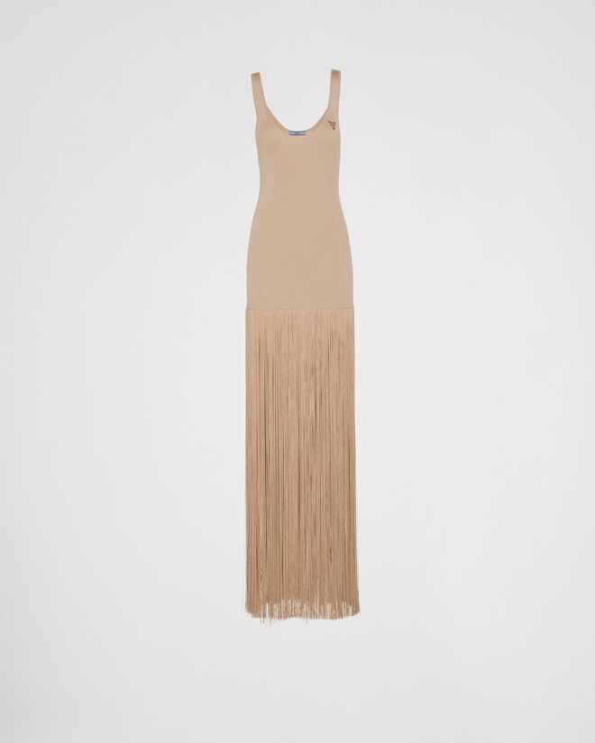 Vestido em malha de algodão com franjas, €1650, Prada
