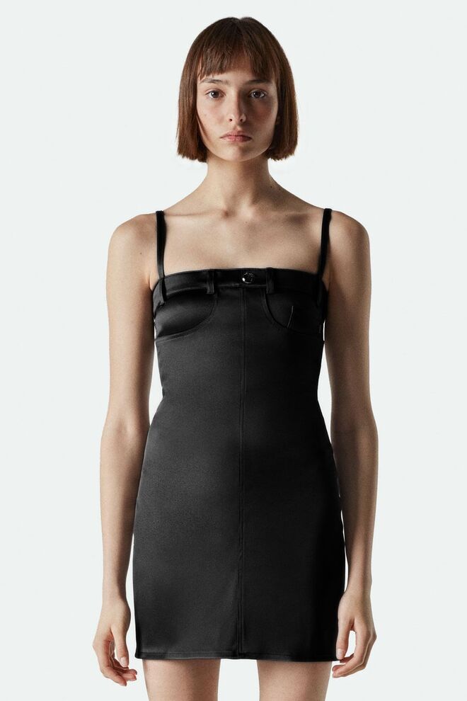 Vestido em seda, €490, Coperni