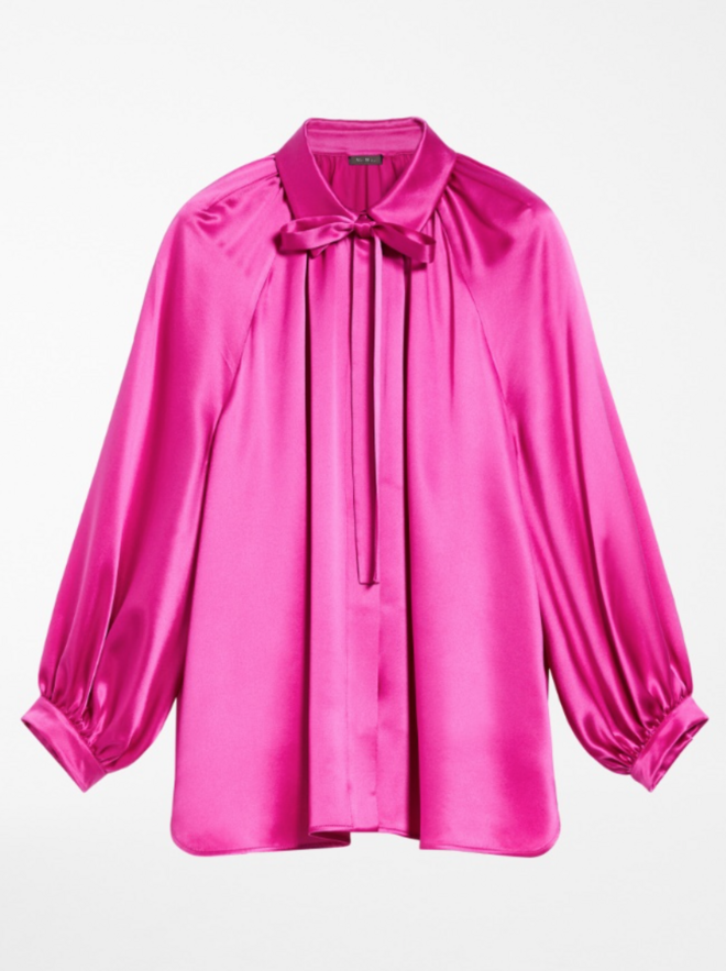 Blusa em cetim, €489, Max Mara