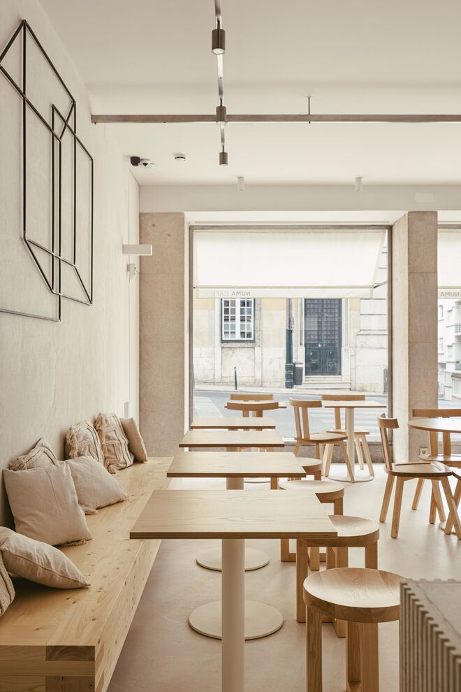 Numa Café.