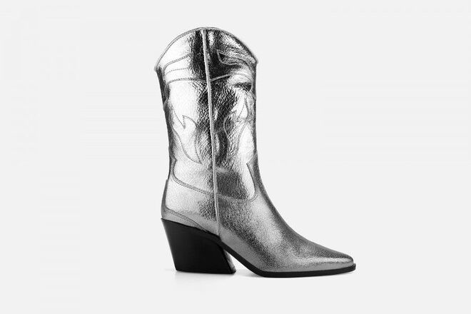 Botas, €150, Carina Caldeira X ESC.