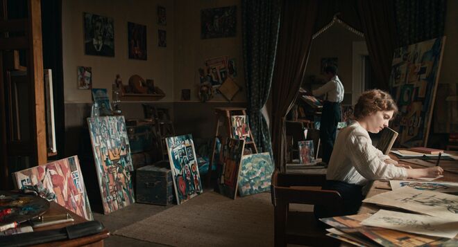 O atelier do artista foi recriado até à exaustão.