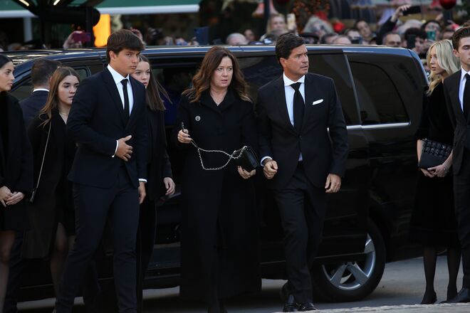 Alexia da Grécia, filha mais velha de Constantino II e Ana Maria, com a família.