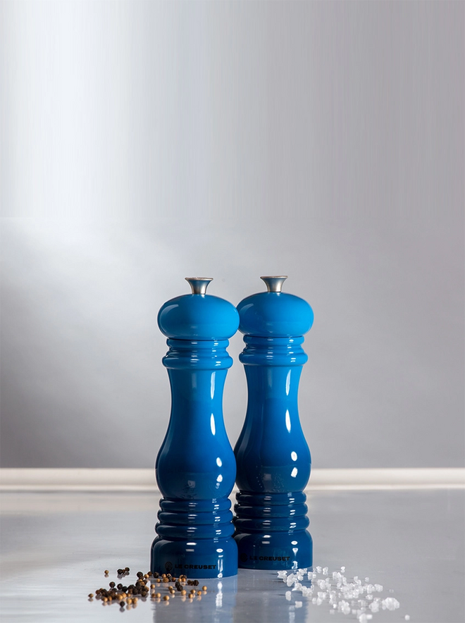 Moinhos de sal e pimenta, € 42 (cada), Le Creuset.