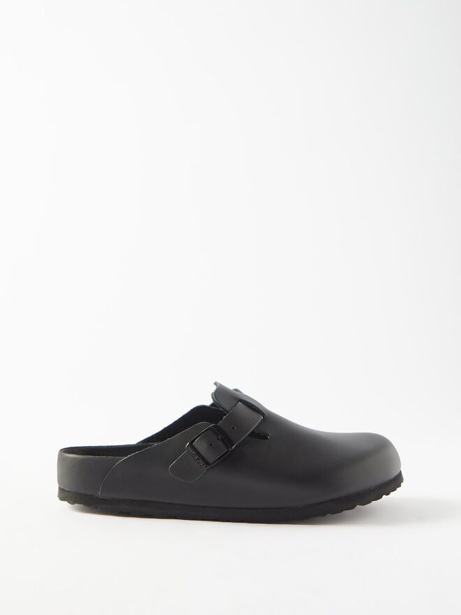Clogs em pele, €214, Birkenstock.