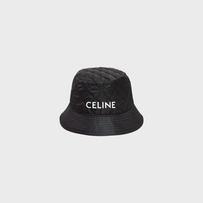 Bucket hat em nylon, €390, Celine.
