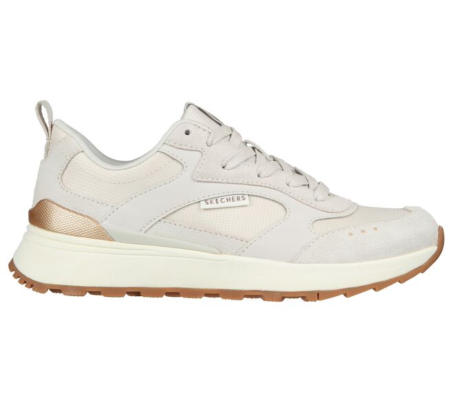 Ténis Skechers Street, €80, Skechers.