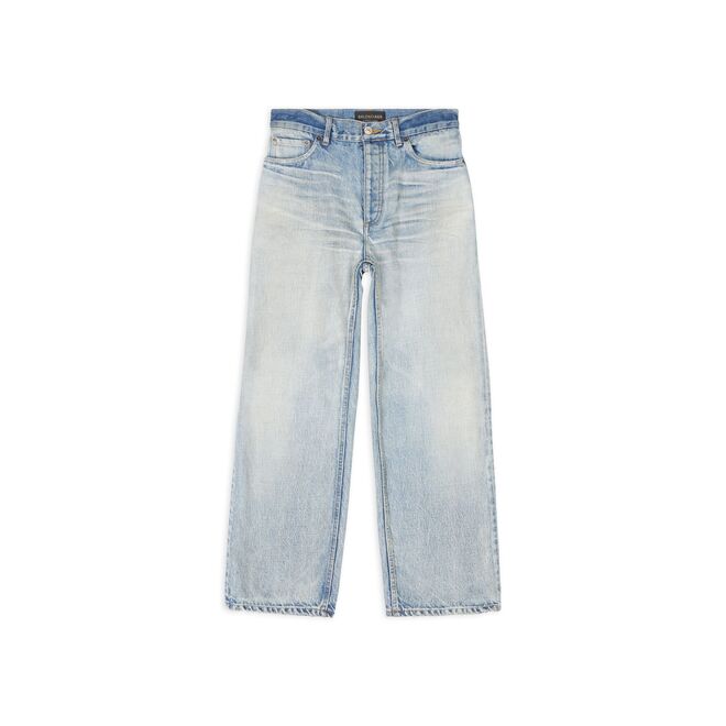 Calças em ganga, €950, Balenciaga.