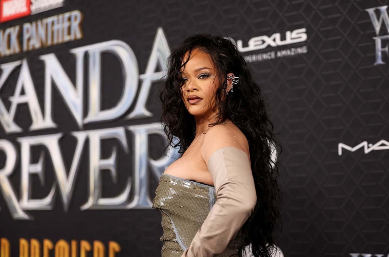 Rihanna na estreia do filme 'Black Panther: Wakanda Para Sempre' (2022) em Los Angeles, outubro de 2022.