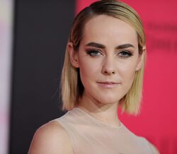 Jena Malone, atriz d'Os Jogos da Fome, foi vítima de abuso sexual durante gravações da saga