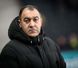 "Não é grave, todos já tocámos em raparigas" Comentário de técnico de futebol causa choque em França