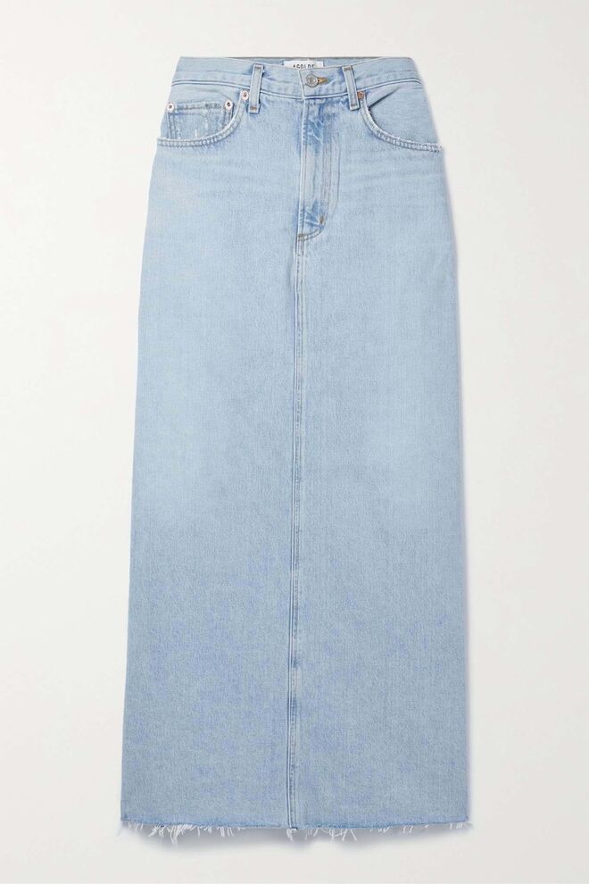 Saia em ganga, €292,37, Agolde em Netaporter.com