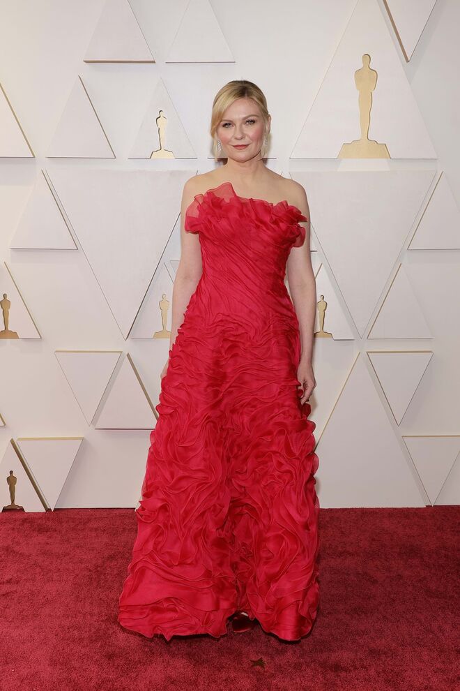 Kirsten Dunst em Christian Lacroix, 2022.