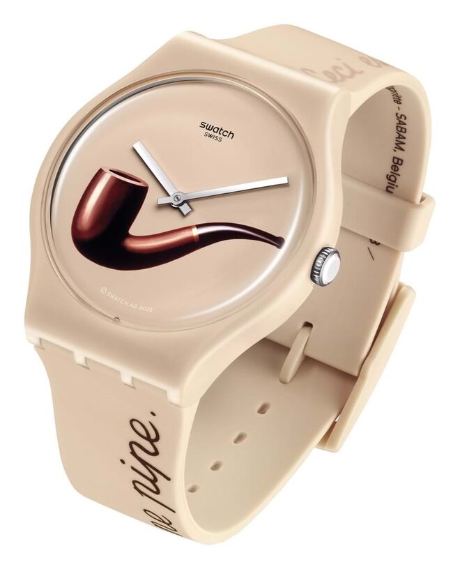 Relógio La Trahison des Images by Rene Magritte, €105, Swatch.