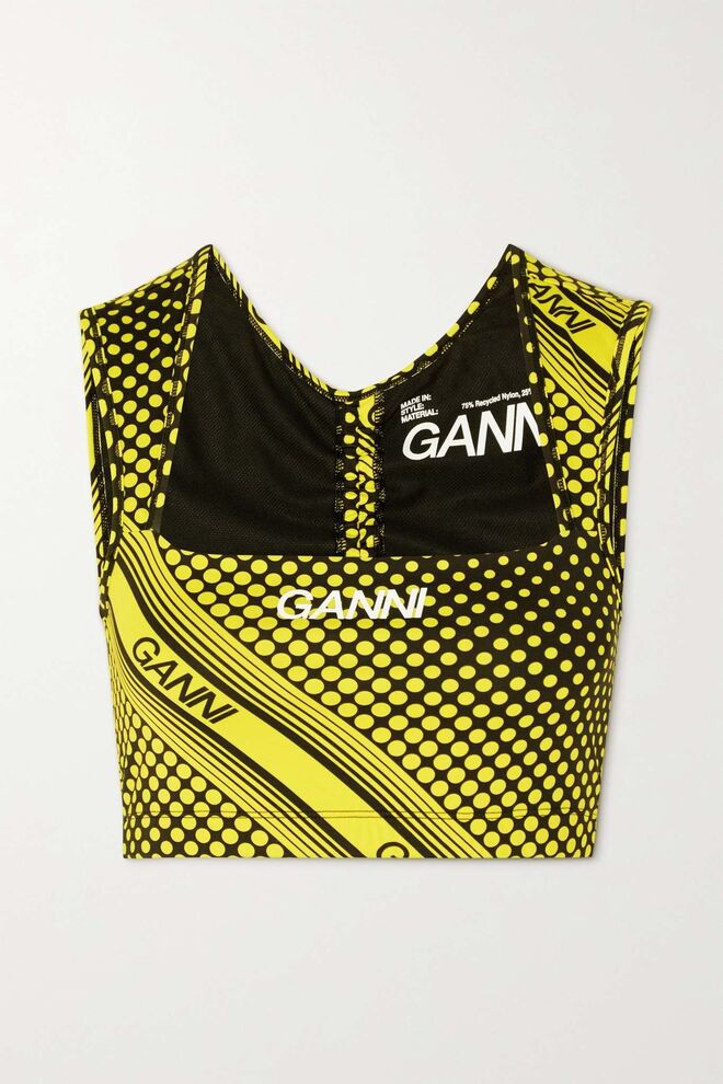 Top em nylon, €115, Ganni em Netaporter.com.