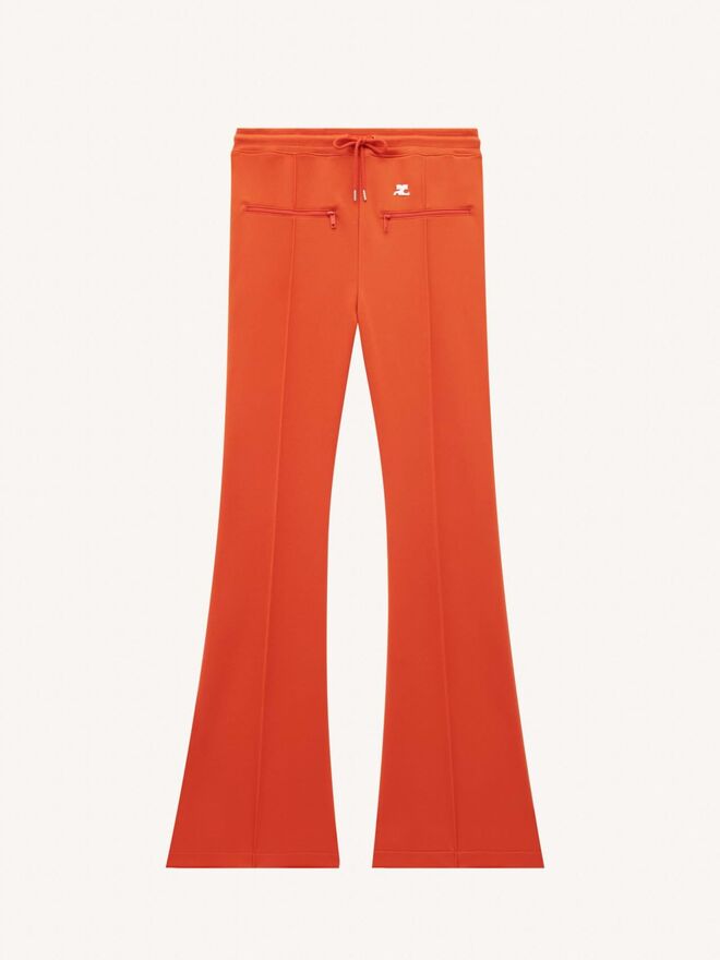 Calças em malha, €320, Courrèges.