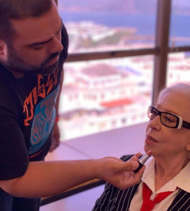 Everson já maquilhou a atriz brasileira Fernanda Montenegro.
