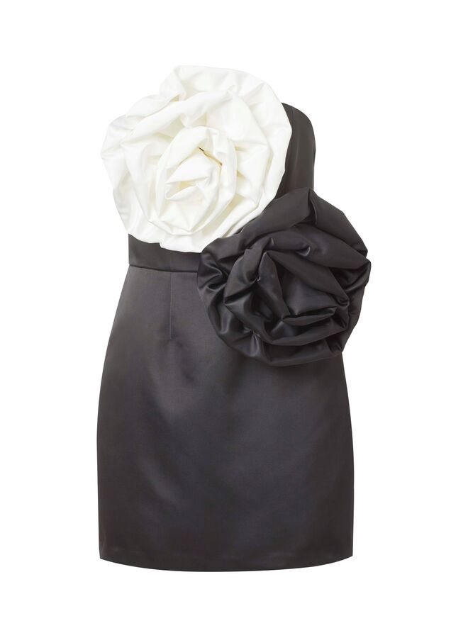 Vestido da coleção Capsule, €150, Mango.