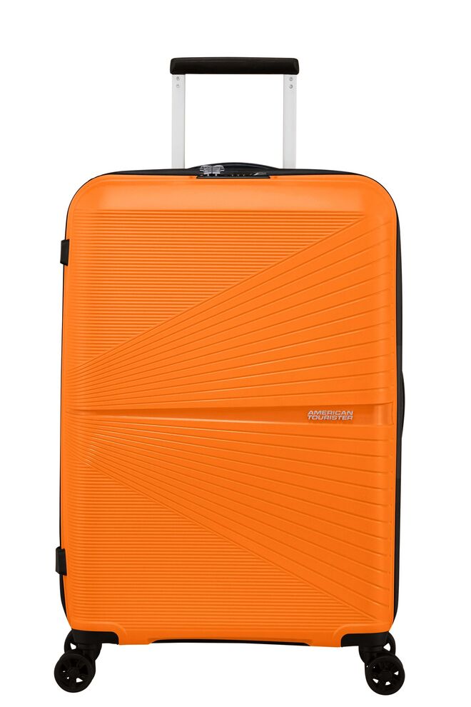 Mala de viagem Airconic 67cm, €189, American Tourister.