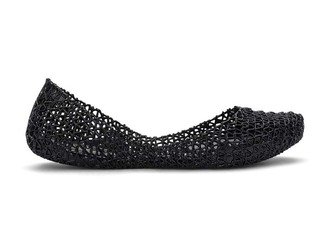 Bailarinas em PVC, €70, Melissa.