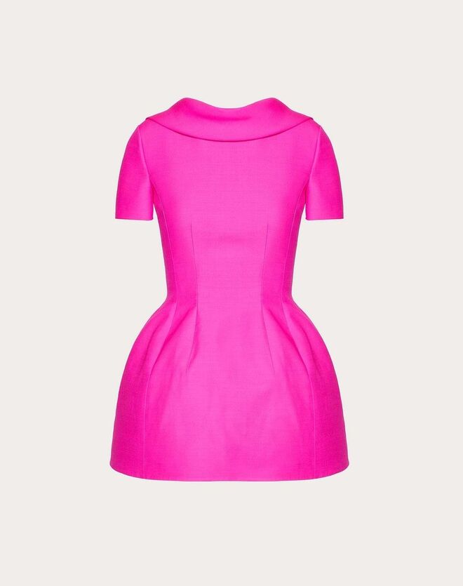 Vestido em seda selvagem, €2900, Valentino.