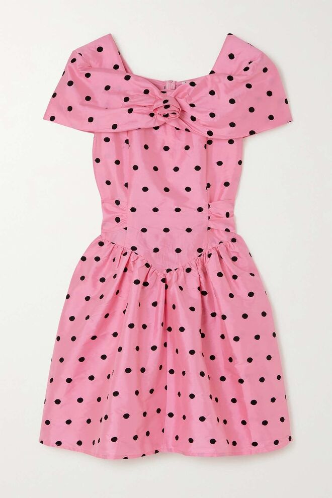 Vestido em tafetá de seda, €388, Batsheva em Netaporter.com.