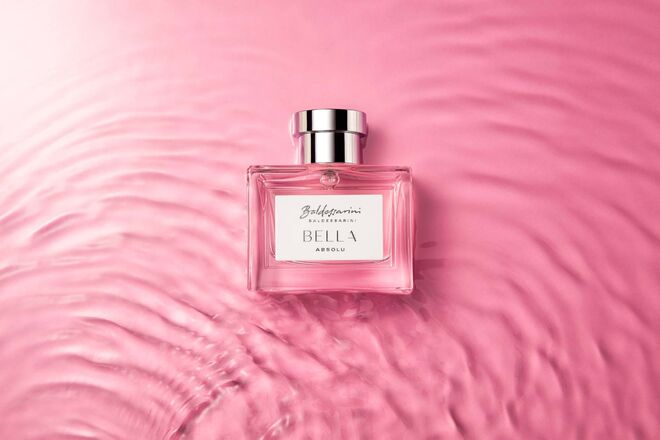 Eau de parfum Bella Absolu, 50ml, €97, Baldessarini, exclusivo na Perfumes & Companhia.