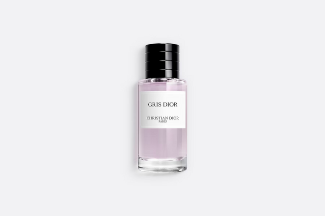 Eau de Parfum Unisexo Gris Dior Chypre Notes, 40ml, €130, Christian Dior.