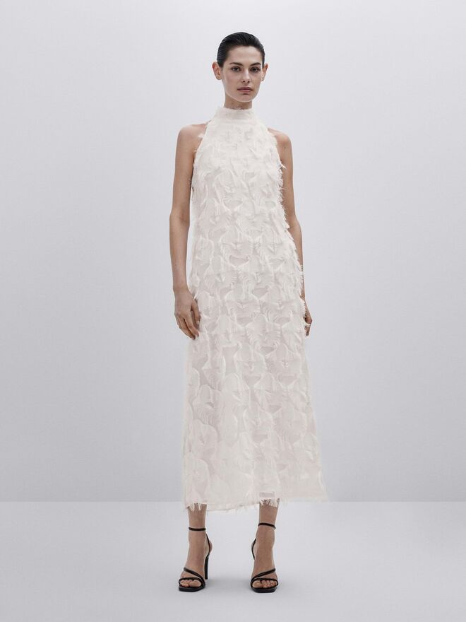 Vestido, €149, Massimo Dutti Studio.