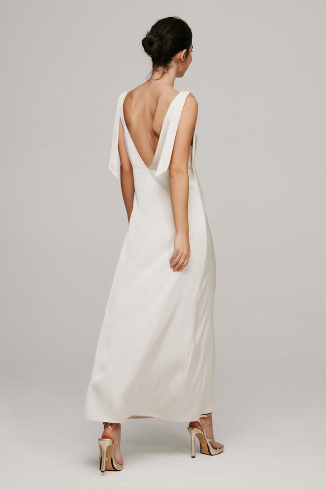 Vestido, €49.99, Vila, em cortefiel.com.