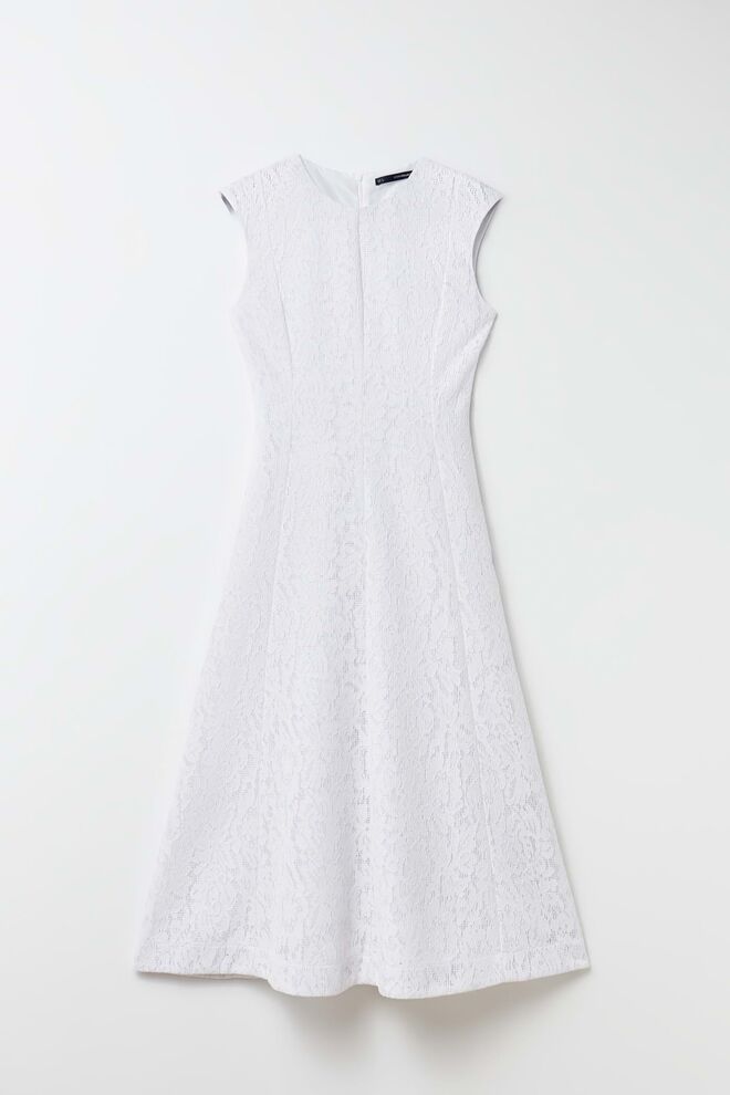 Vestido, €49.99, Sfera.