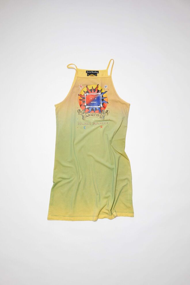 Vestido em algodão, €260, Acne Studios.