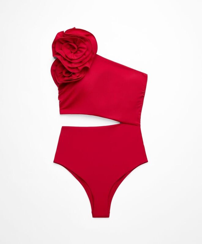 Fato de banho, €39,99, Oysho.