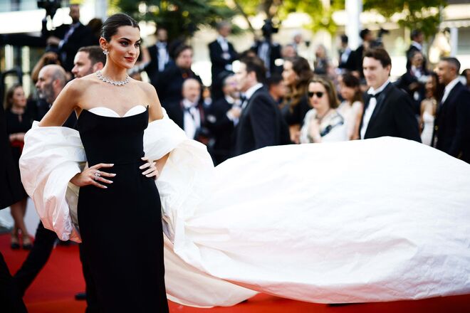 em Atelier Pronovias