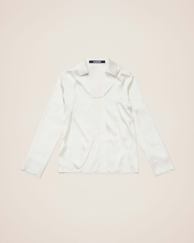 Blusa em seda, €470, Jacquemus. 