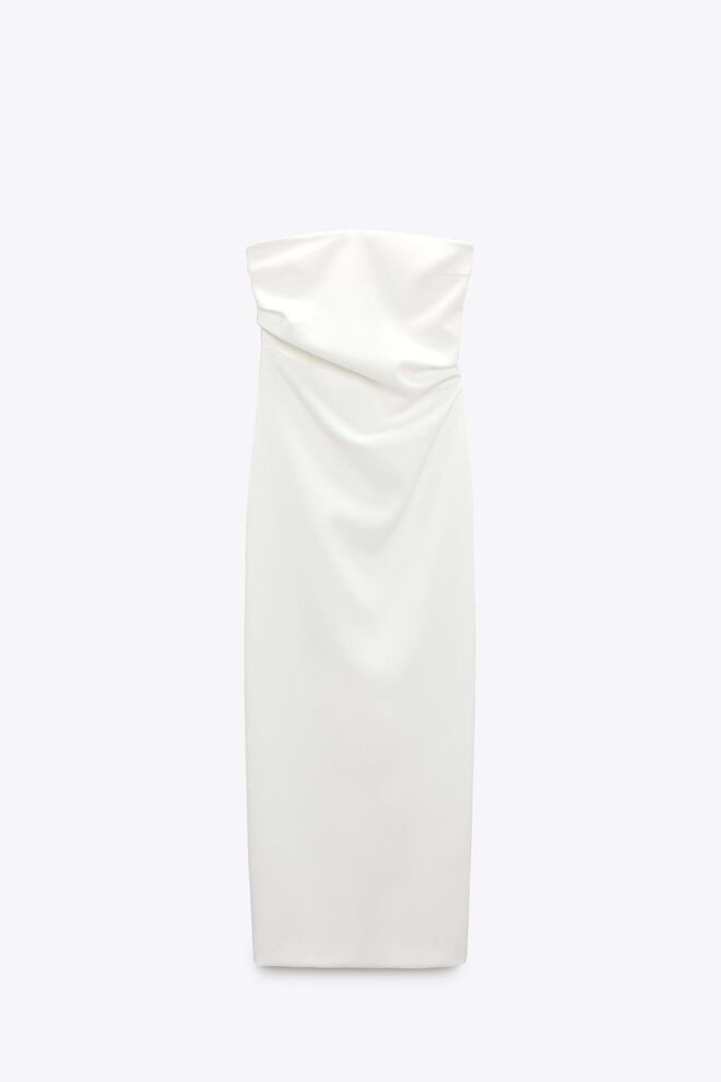 Vestido em crepe, €35,95, Zara. 