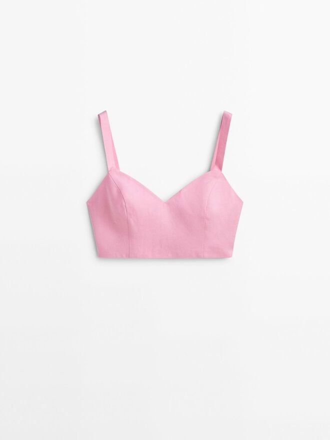 Top em linho, €59,95, Massimo Dutti Studio.