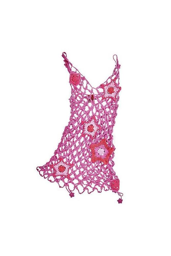 Top em crochê de algodão, €280, Heaven By Marc Jacobs.