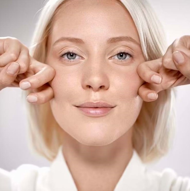 Sisleÿa L’Intégral La Cure Anti-Ageing Facial, Sisley Paris