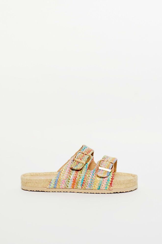 Sandálias, €19,99, Sfera.