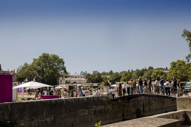 Fila para receber os beauty bags.