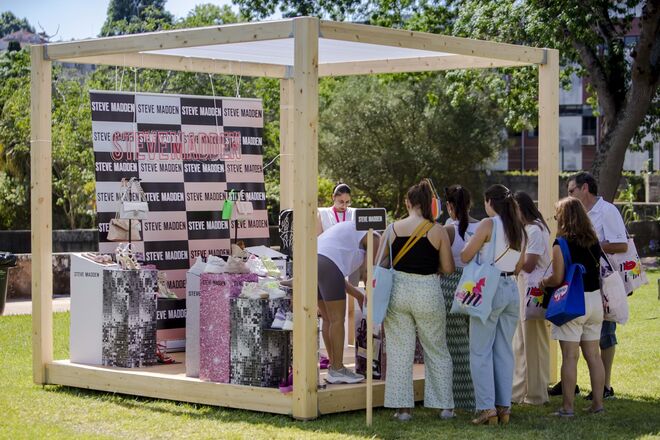 Stand da Steve Madden.