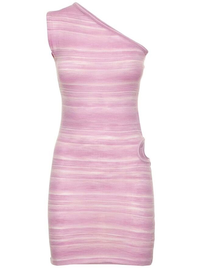 Vestido em malha, €84, Gimaguas em Luisaviaroma.com.