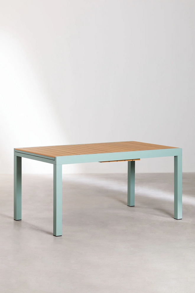 Mesa de jardim Saura, €429,95, Sklum.