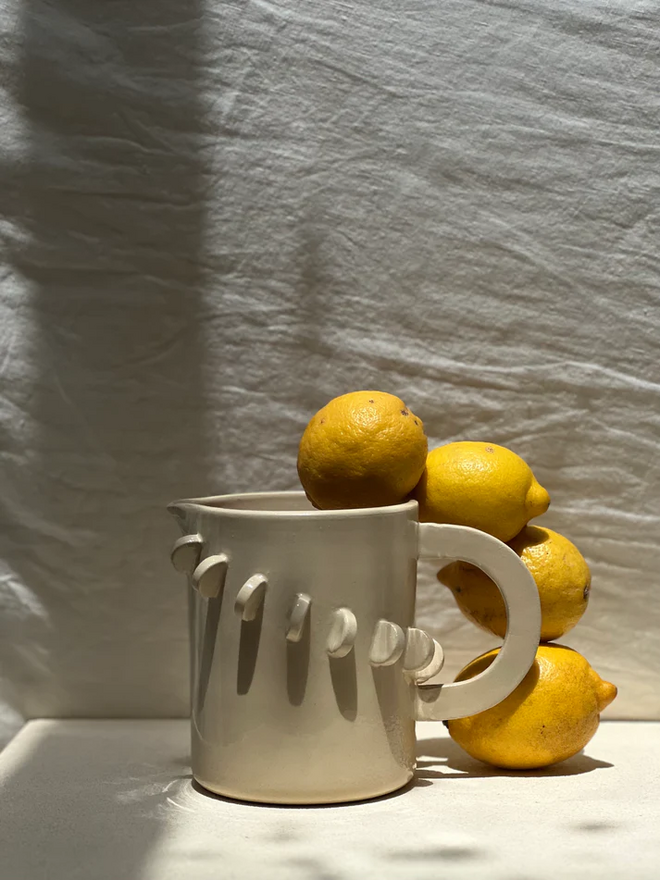 Caneca Sunrise, €39,99, Ana Morais.