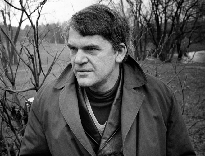 Nascido a 1 de abril de 1929, em Brun, na então Checoslováquia (atual Chéquia), Milan Kundera começou por estudar Música com o pai,