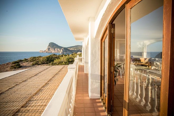 O Hostal La Torre, em Cap Negret, só funciona mediante reserva.