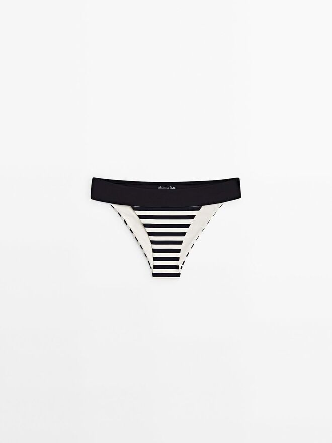 Cueca de biquini, €29,95, Massimo Dutti.