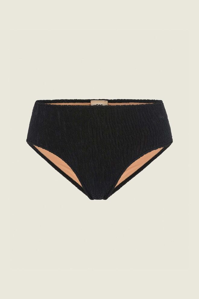 Cueca de biquini, €60, OAS.