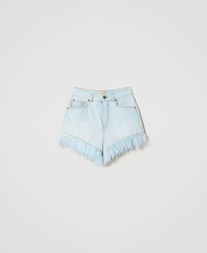 Calções, €184,80, Twin Set.